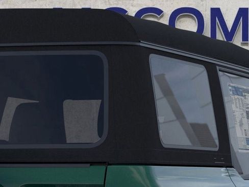 New 2025 Ford Bronco 4-Door image 25