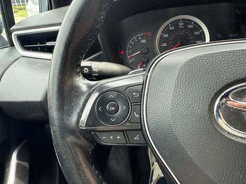 Used 2022 Toyota Corolla SE FWD image 12