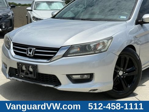 Used 2015 Honda Accord Sport image 2