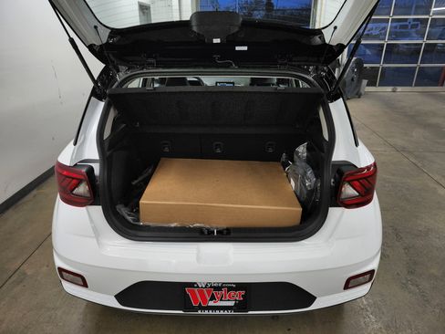 New 2026 Hyundai Venue SEL image 16