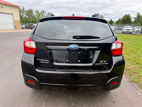 Used 2015 Subaru Crosstrek 2.0i Limited AWD/4WD image 2