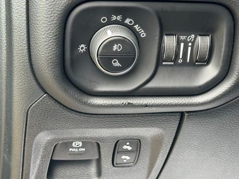 New 2026 RAM 1500 Laramie AWD/4WD image 14