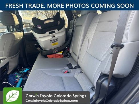 Used 2025 Toyota Sequoia Limited AWD/4WD image 9