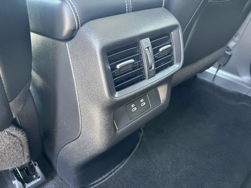 Used 2025 Nissan Murano SL AWD/4WD image 23