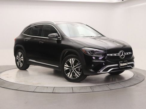 Certified 2025 Mercedes-Benz GLA 250 image 34