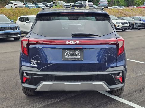 New 2026 Kia Seltos EX FWD image 10