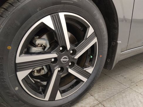 Used 2024 Nissan Sentra SV w/ All-Weather Package image 31