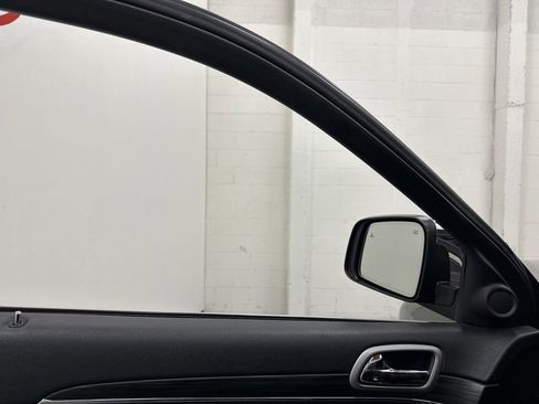 Used 2019 Jeep Grand Cherokee Limited AWD/4WD image 38