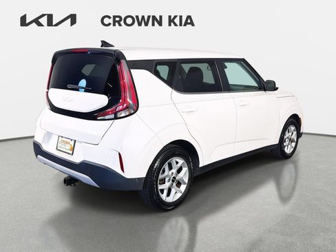 Certified 2023 Kia Soul LX w/ LX Technology Package FWD image 5