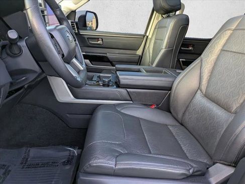 Used 2022 Toyota Tundra Limited image 18
