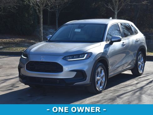 Used 2024 Honda HR-V LX image 3