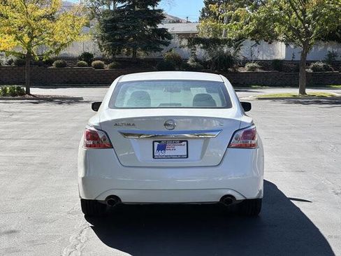 Used 2015 Nissan Altima 2.5 S w/ Power Driver Seat Package FWD image 4