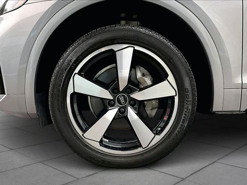 Certified 2023 Audi Q5 2.0T Premium Plus w/ Premium Plus Package image 10