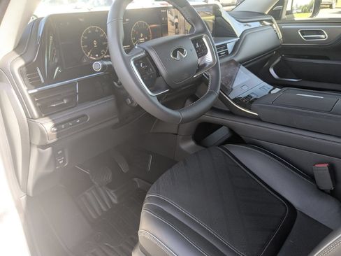 Used 2025 INFINITI QX80 Luxe AWD/4WD image 15