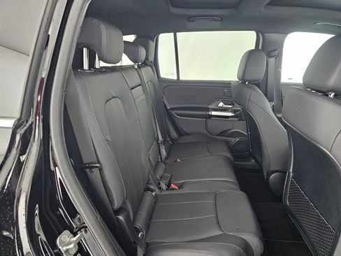New 2026 Mercedes-Benz GLB 250 image 12