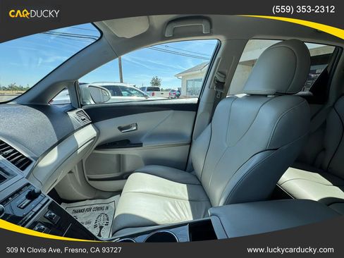 Used 2013 Toyota Venza XLE w/ Tow Prep Pkg FWD image 15