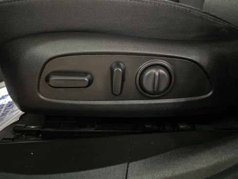Used 2023 Chevrolet Malibu LT FWD image 19