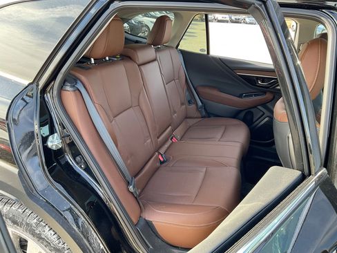 Used 2025 Subaru Outback Touring w/ Popular Package #2 image 11