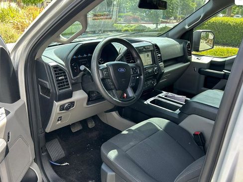 Used 2017 Ford F150 XL w/ Equipment Group 101A Mid RWD image 9