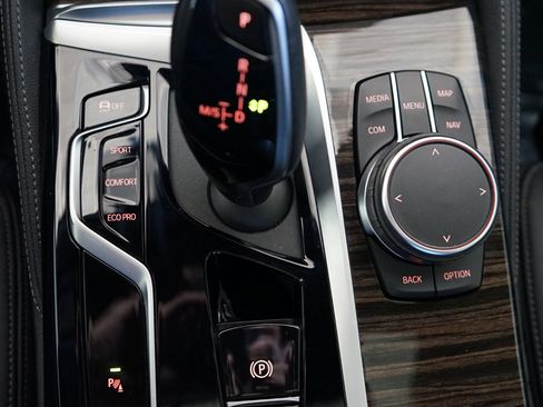 Used 2023 BMW 530i xDrive w/ M Sport Package image 19