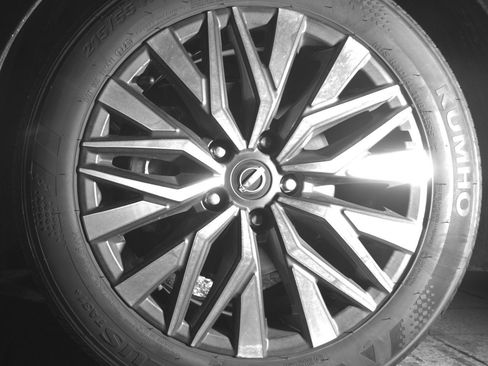 Used 2025 Nissan Altima 2.5 SV image 12