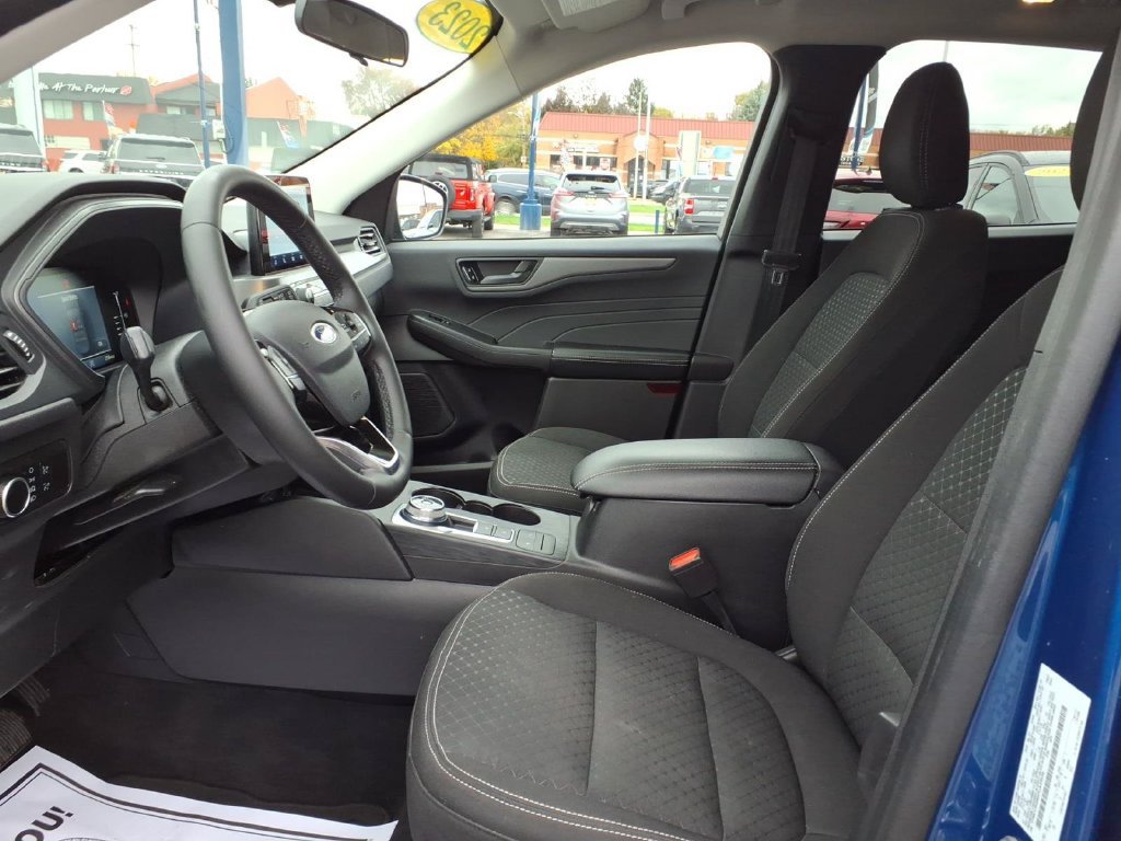 Certified 2023 Ford Escape Active AWD/4WD image 13