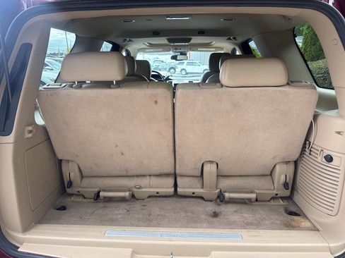Used 2009 Cadillac Escalade AWD image 16
