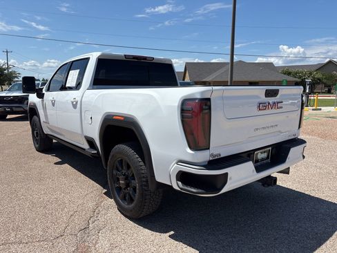 Certified 2024 GMC Sierra 2500 AT4 w/ AT4 Premium Plus Package AWD/4WD image 4