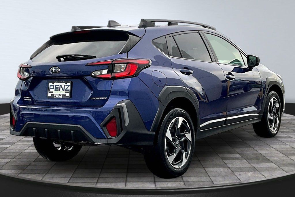 Used 2024 Subaru Crosstrek 2.5i Limited w/ Crosstrek Mirror Package AWD/4WD image 6