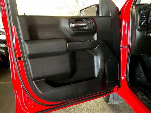 Used 2019 Chevrolet Silverado 1500 Custom Trail Boss image 21