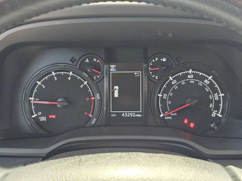 Used 2023 Toyota 4Runner SR5 Premium w/ Moonroof Package RWD image 23