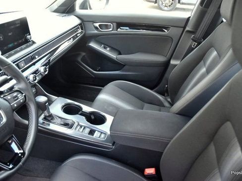 Certified 2025 Honda Civic Sport image 8