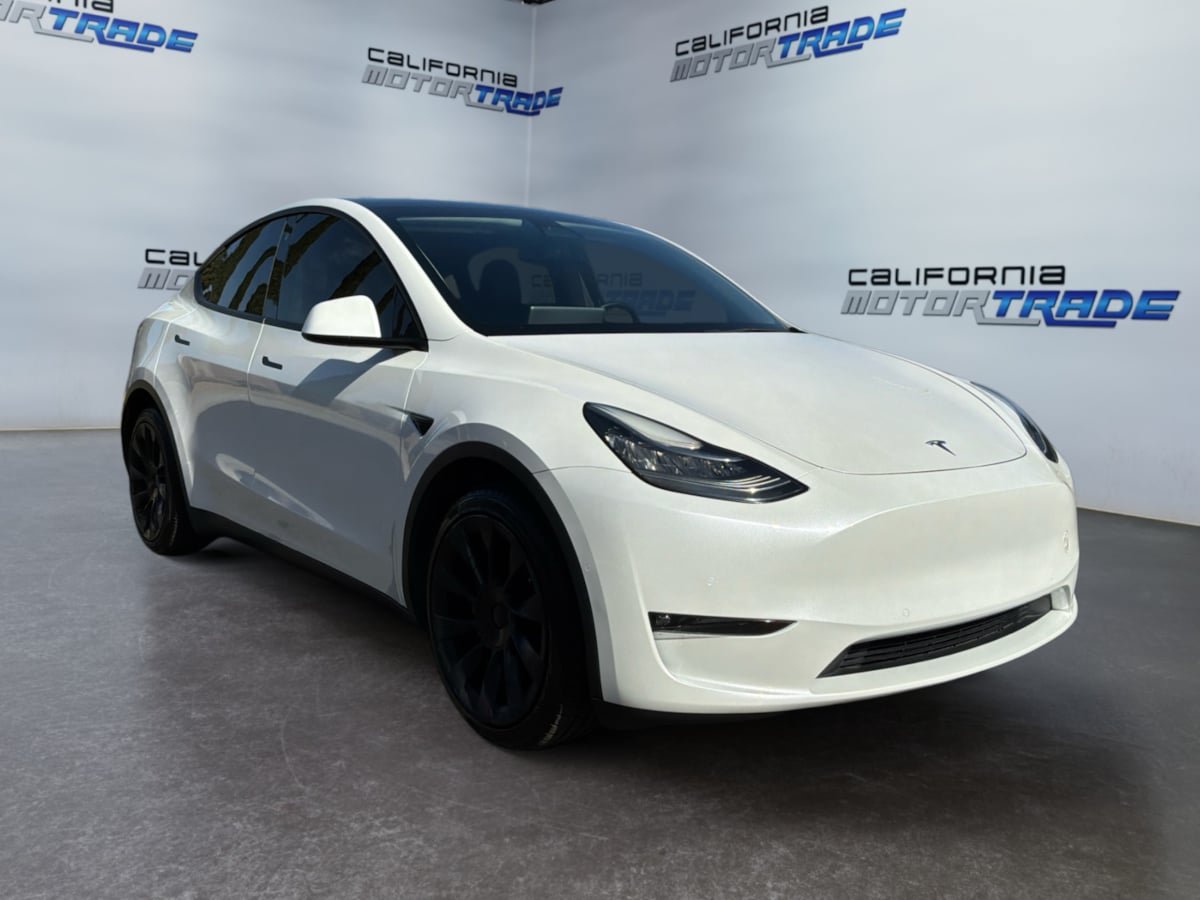Used 2021 Tesla Model Y Long Range AWD/4WD image 3