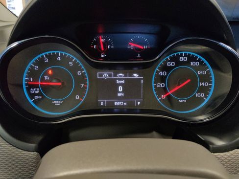 Used 2018 Chevrolet Cruze LT w/ Convenience Package image 23