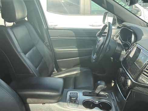 Used 2020 Jeep Grand Cherokee Limited AWD/4WD image 4