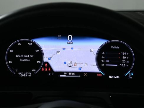 Used 2025 Porsche Cayenne image 20