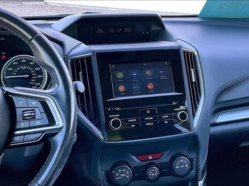 Used 2023 Subaru Forester Premium image 9