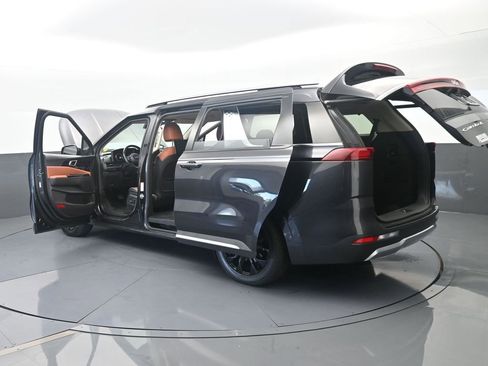 Used 2022 Kia Carnival SX FWD image 84
