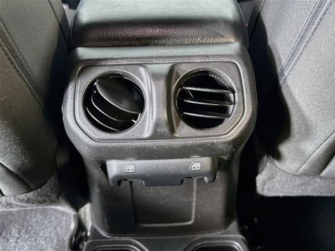 Used 2020 Jeep Wrangler Unlimited Sport S AWD/4WD image 23