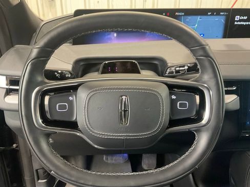 Used 2025 Lincoln Navigator Reserve w/ Jet Appearance Package AWD/4WD image 19