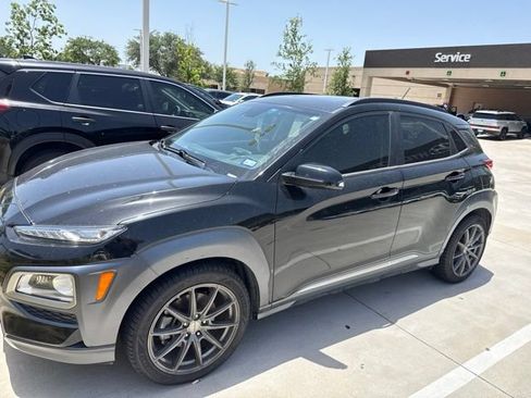 Used 2018 Hyundai Kona Ultimate FWD image 2