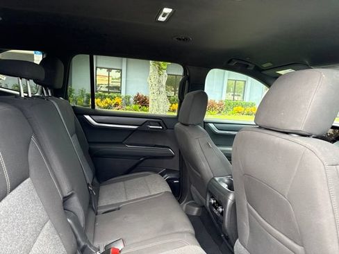 Used 2025 GMC Acadia Elevation FWD image 14