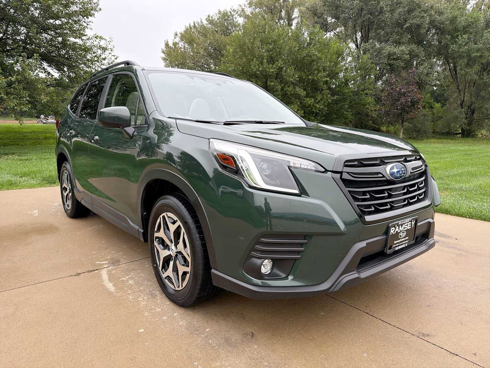 Used 2024 Subaru Forester Premium AWD/4WD image 8