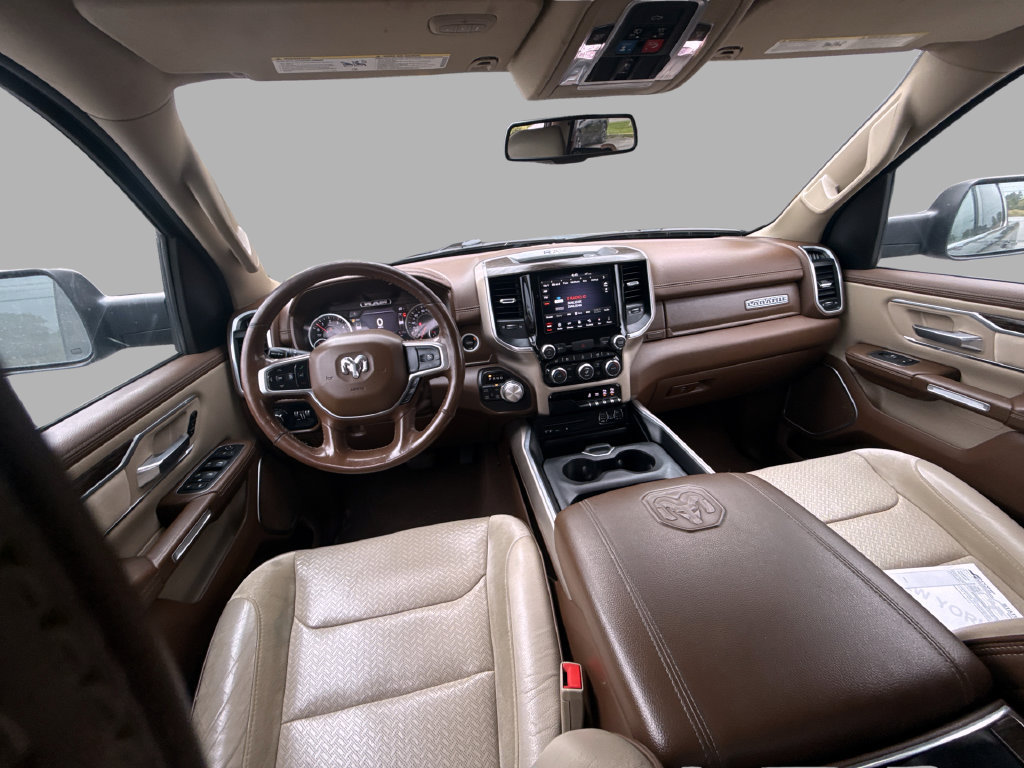 Used 2019 RAM 1500 Laramie AWD/4WD image 16