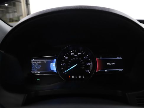 Used 2016 Ford Explorer XLT w/ Equipment Group 202A image 28