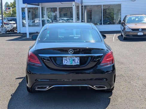 Used 2020 Mercedes-Benz C 300 4MATIC Sedan image 4