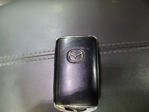 Used 2021 MAZDA CX-30 FWD 2.5 S w/ Select Package image 32