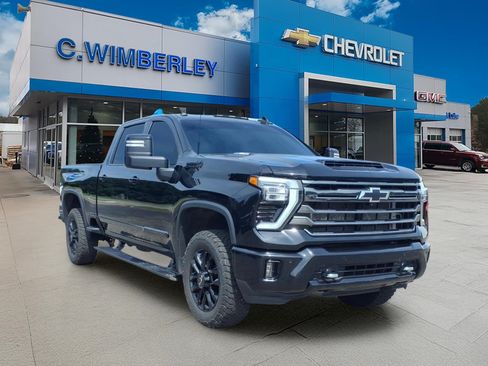 Used 2024 Chevrolet Silverado 2500 High Country w/ High Country Premium Package AWD/4WD image 1