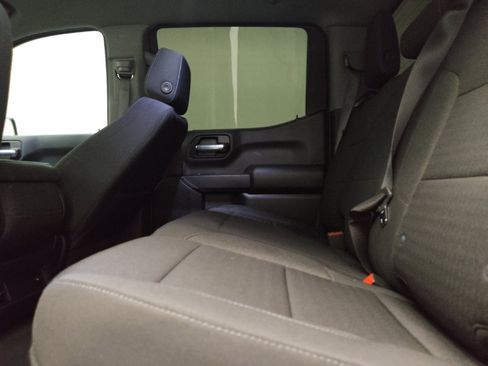 Used 2022 Chevrolet Silverado 1500 Custom Trail Boss AWD/4WD image 18
