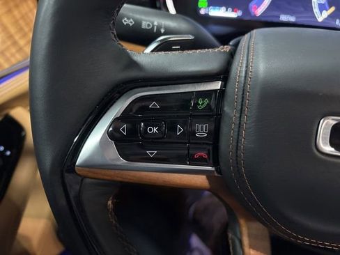 Used 2025 Jeep Grand Cherokee L Summit image 10